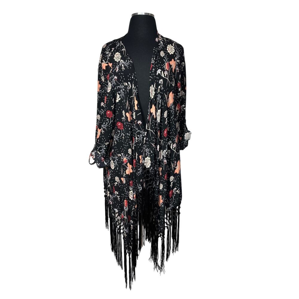 Torrid Floral Crepe Open Kimono Piano Fringe Roll Tab Sleeves Top Black Sz L - Picture 2 of 14
